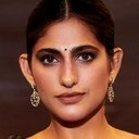 Kubbra Sait als Bollywood Fantasy Starlet