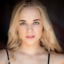 Raechelle Banno als Ruby Landry