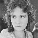 Janice Wilson als Norma