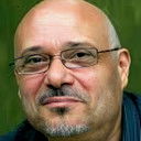 Gino Raimondo als Dr. Moricio Pescari