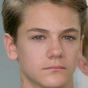 Leo Wande als Mikael