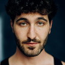 Benjamin Earl als Ian