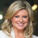 Emily Symons als Marilyn