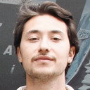 Ahmet Emir Kaya als Senarist Dış Ses