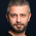 Serhat Yiğit als Esad'ın Abisi