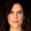 Neve Campbell als Sarah Sawyer