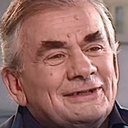 Maurice Baquet als Aliocha, le fou accordéoniste