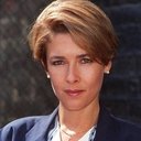 Deborah Moore als June