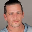 Lee Craven als Civilian (uncredited)