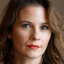 Lisa Carlehed als Mona