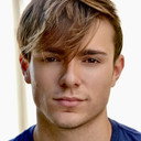 Jordy Tulleners als Tommy Bahhama