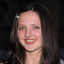 Jessica Campbell als Julie Gold