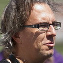 John Barnard als Narrator (voice)