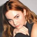 Liana Liberato als Maggie Richmond