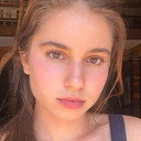 Poema Oleas Mekhitarian als Jennifer Cady
