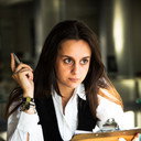 Lucía Agustín als Ester