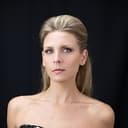 Michelle Lang als Innocent Woman