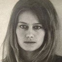 Adriana Bogdan als Belle