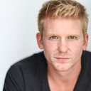 Josh A. Young als Thomas McCray
