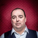 Julián Valcárcel als Padre de Sara