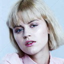 Sally Olsen als 