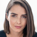 Alexandra Cyr als Ariane