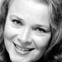 Maureen Moore als uncredited