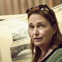 Dr. Heather Landon als Investigator
