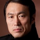 Jo Deok-jae als Yeo Sang-goo