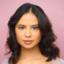Olivia Roldan als Isabel