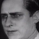 Ivan Kapralov als Robert, Leo's brother