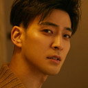 James Lee als Lin Shaoqian