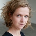 Florentine Schara als Karin