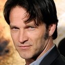 Stephen Moyer als Prince Phillip