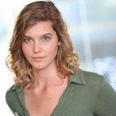Isabelle Ellingson als Mean Girlfriend