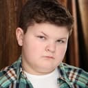 Wyatt McClure als Young Tommy Braun