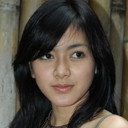 Richa Novisha als Rita