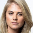 Jo Holley als Head Cop