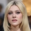 Nicola Peltz Beckham als Katara