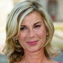 Michèle Laroque als Elisabeth Otis
