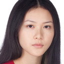 Isabella Wei als Posy Li