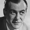 Paul Carpenter als Bruce Martin