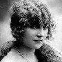Maudie Dunham als Sally Lee
