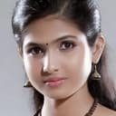 Venba als Constable Catherine