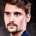 Antony Arandia als Tino