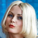Mette Lindberg als Future singer