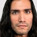 JD Carrera als Tyler