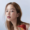 เพลินพิชญา โกมลารชุน als Vee