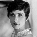 Sybille Binder als Florence Malou