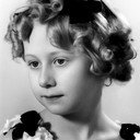 Betsy Gay als Circus Midget (uncredited)